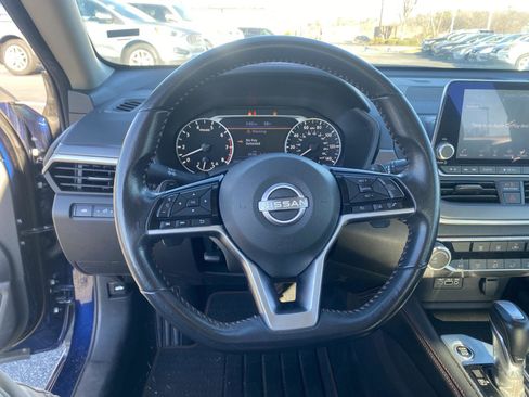 Used 2024 Nissan Altima 2.5 SR image 13