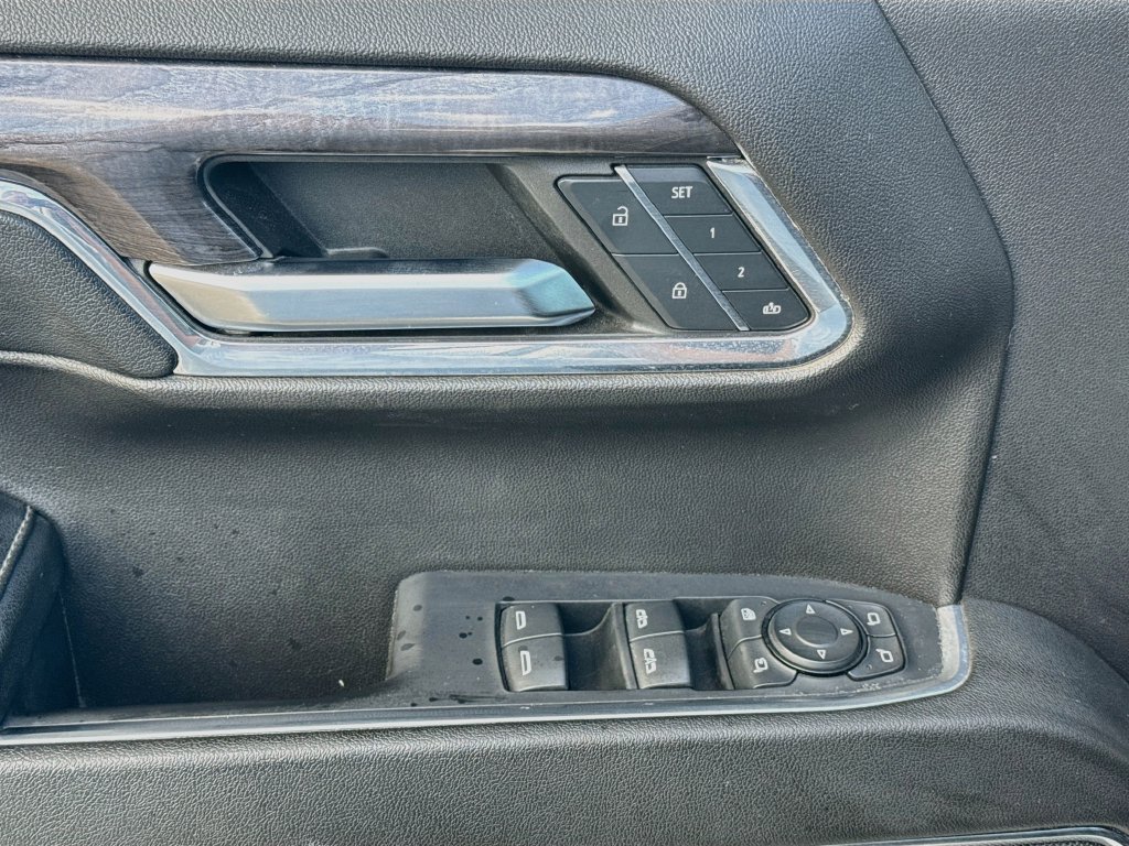Used 2024 Chevrolet Silverado 1500 LTZ AWD/4WD image 19