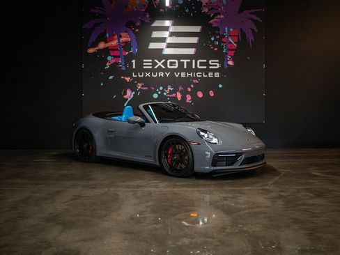 Used 2024 Porsche 911 Cabriolet image 5