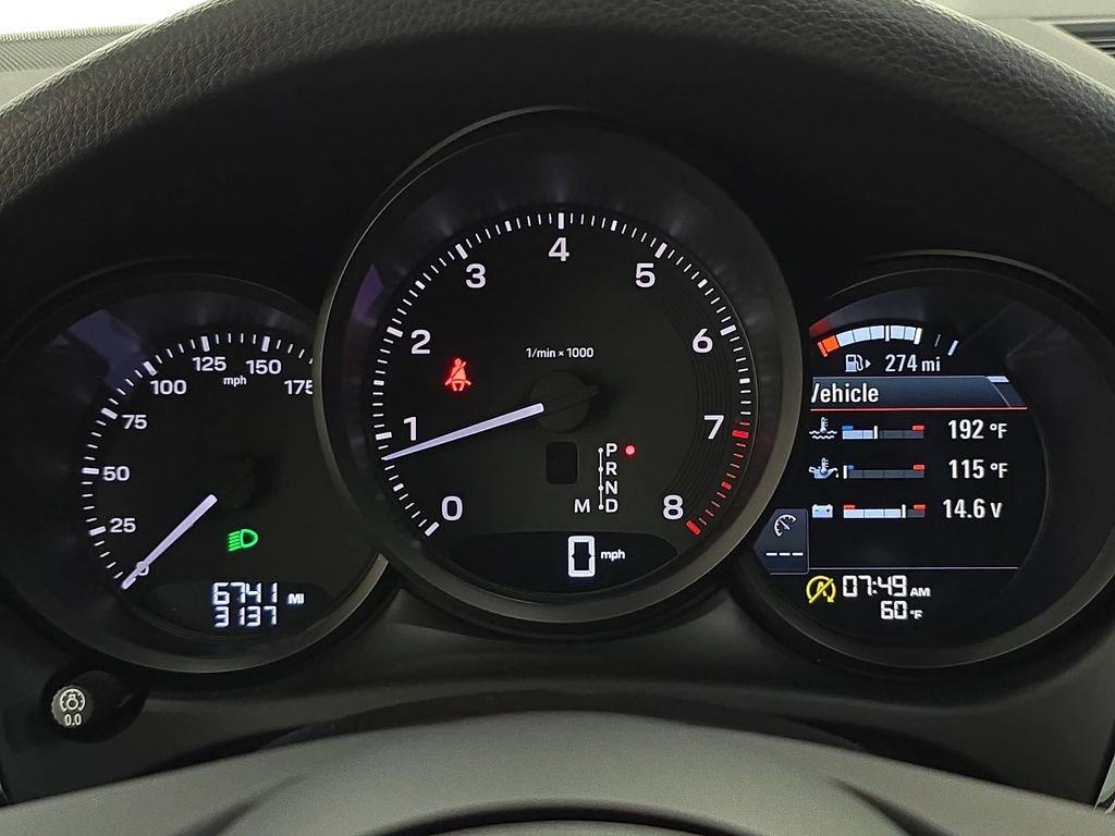 Certified 2026 Porsche Macan AWD/4WD image 15