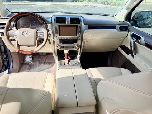 Used 2018 Lexus GX 460 Premium AWD/4WD image 23
