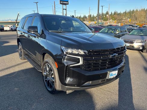 Used 2023 Chevrolet Tahoe RST image 3