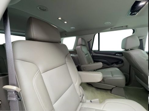 Used 2017 Chevrolet Tahoe LT w/ LT Signature Package RWD image 30
