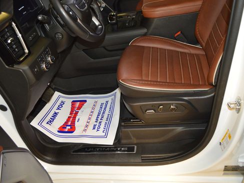 Used 2024 GMC Sierra 1500 Denali Ultimate image 15