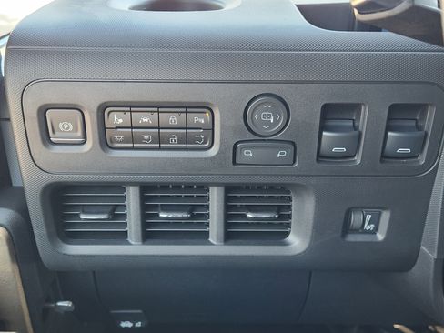 New 2025 Chevrolet Brightdrop 600 image 23