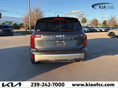 Certified 2023 Kia Telluride S w/ S Sunroof Package image 5