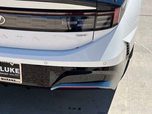 Used 2024 Hyundai Sonata Limited image 10