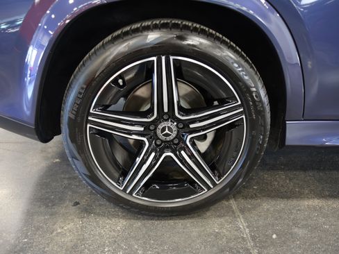 Used 2024 Mercedes-Benz GLE 350 4MATIC image 11