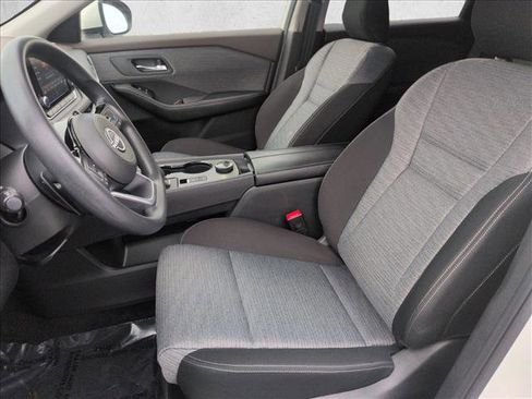 Used 2023 Nissan Rogue SV AWD/4WD image 16