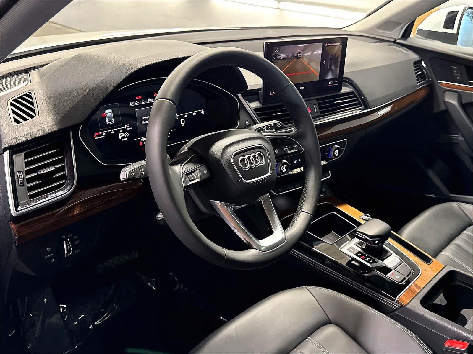 Used 2023 Audi Q5 2.0T Premium Plus w/ Premium Plus Package AWD/4WD image 16