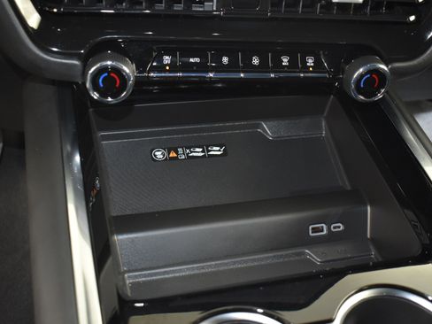 New 2025 Chevrolet Tahoe Premier image 28