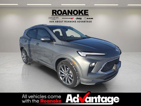 Used 2026 Buick Encore GX Avenir w/ Avenir Technology Package image 11