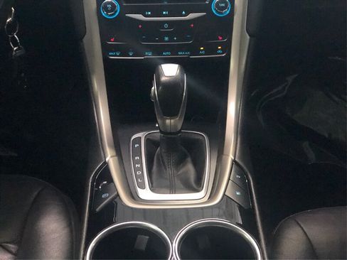 Used 2014 Ford Fusion Energi SE FWD image 25