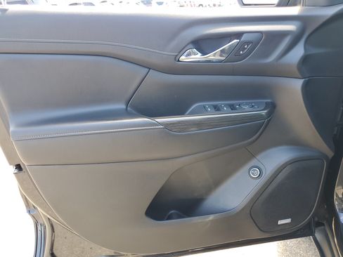 Used 2020 GMC Acadia SLT AWD/4WD image 22