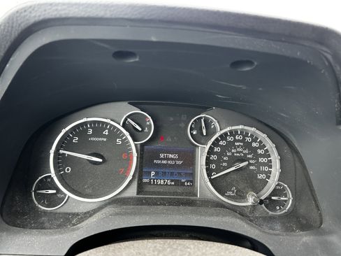 Used 2020 Nissan Rogue SV w/ Premium Package AWD/4WD image 17