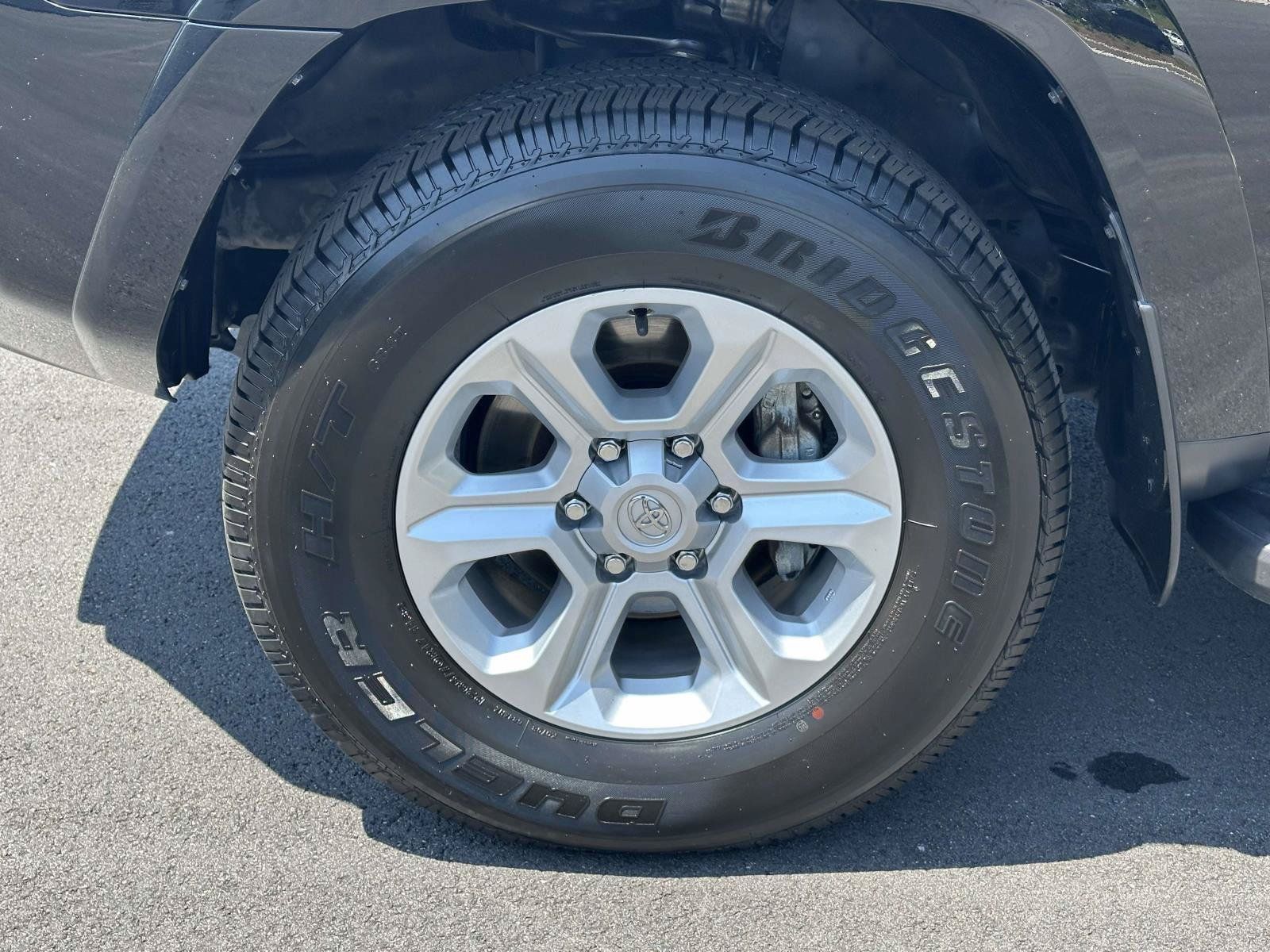 Used 2017 Toyota 4Runner SR5 Premium AWD/4WD image 28