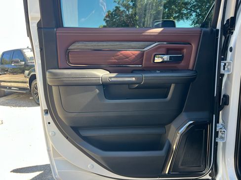 Used 2025 RAM 2500 Limited image 20