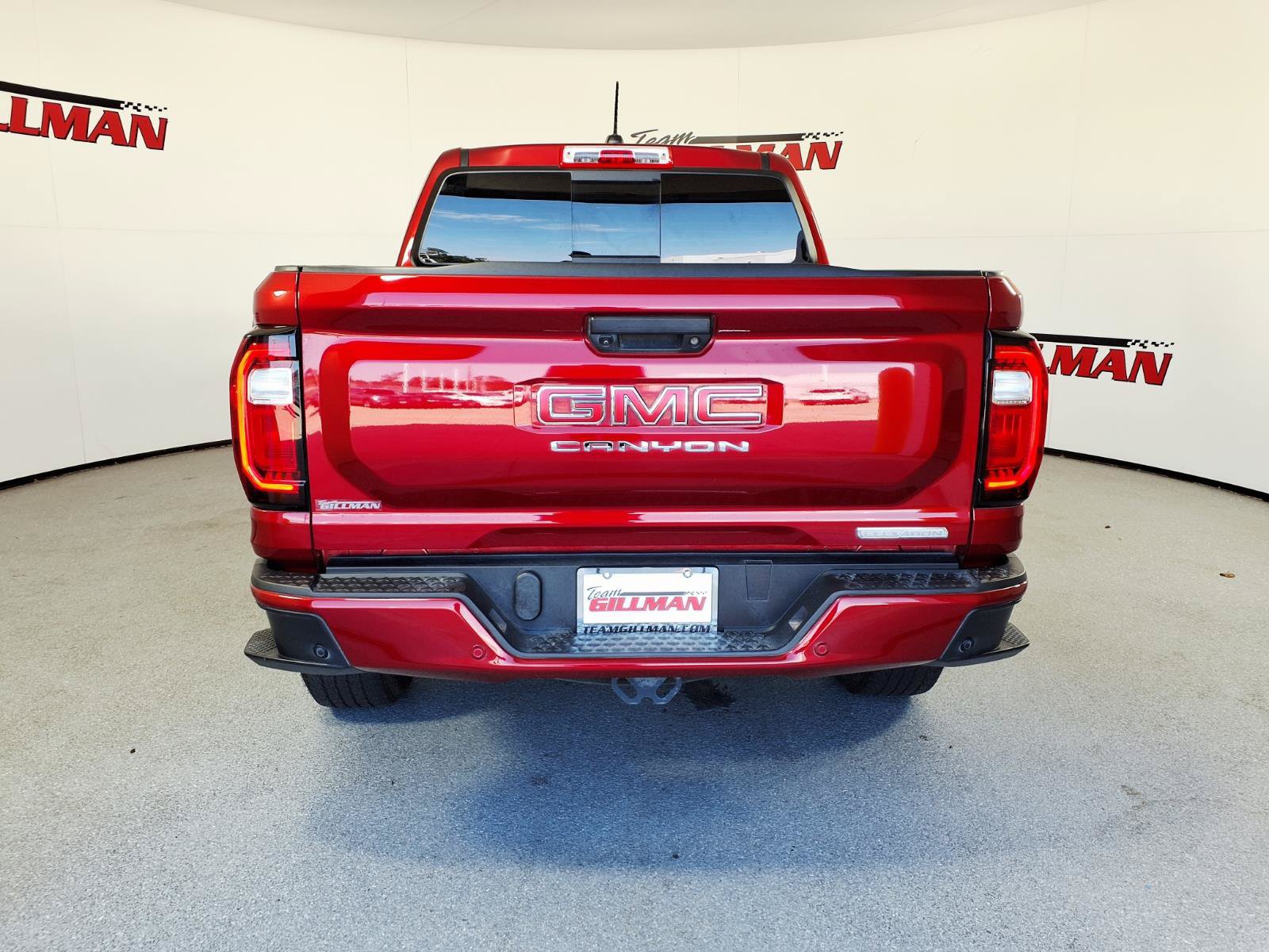Used 2024 GMC Canyon Elevation w/ Elevation Premium Package RWD image 6