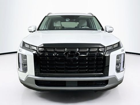 Used 2023 Hyundai Palisade Limited FWD image 5