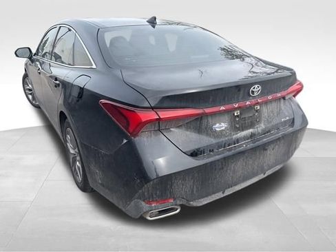Used 2022 Toyota Avalon XLE w/ Moonroof Package image 17