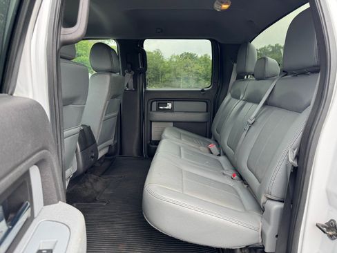 Used 2014 Ford F150 XLT w/ Equipment Group 302A Luxury AWD/4WD image 16