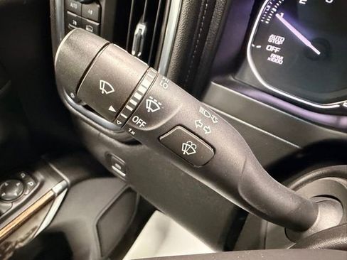 Used 2020 GMC Sierra 1500 SLE AWD/4WD image 32