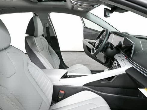 New 2026 Hyundai Elantra Limited image 69