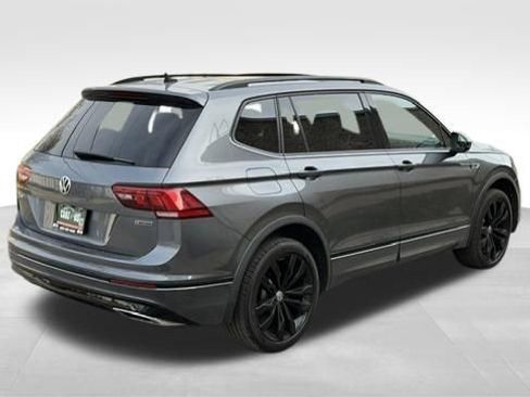 Used 2021 Volkswagen Tiguan SE R-Line AWD/4WD image 6