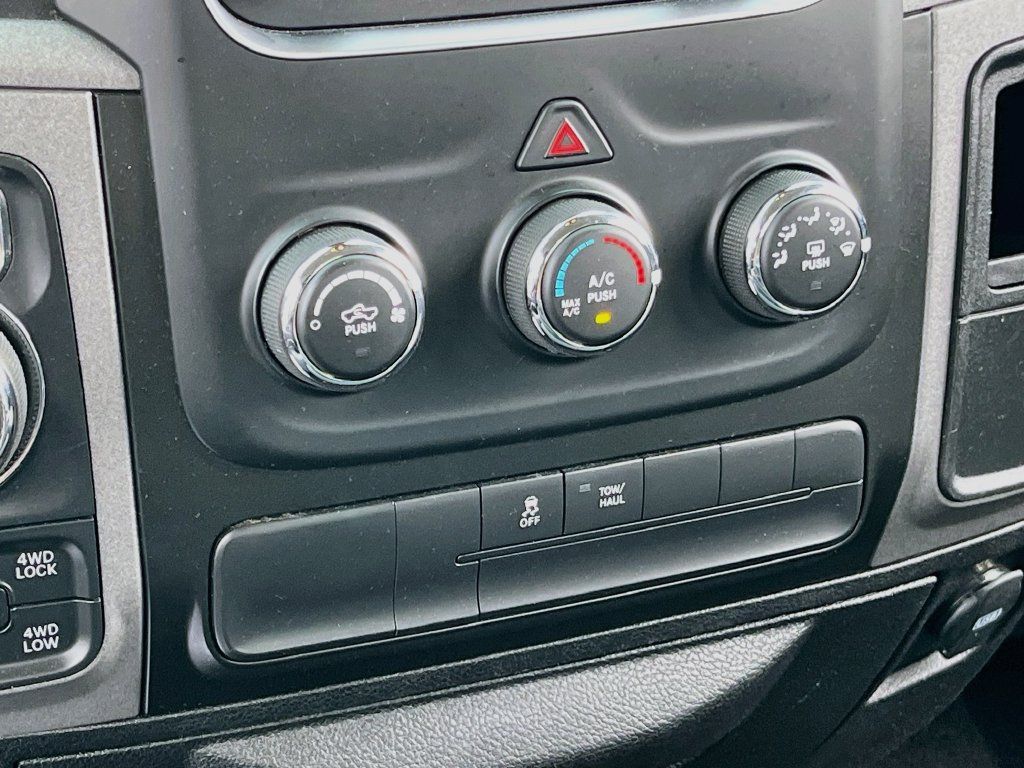 Used 2019 RAM 1500 Express w/ Express Value Package AWD/4WD image 15