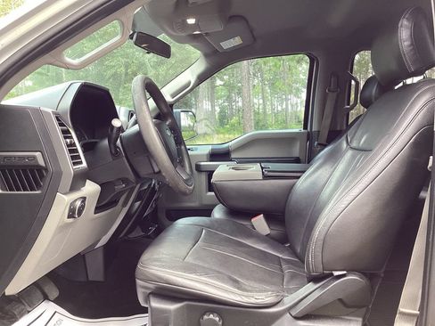 Used 2016 Ford F150 XLT AWD/4WD image 14