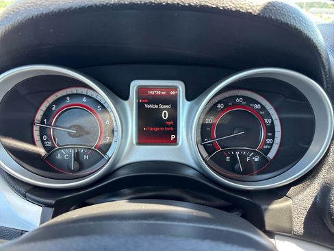 Used 2019 Dodge Journey SE w/ Blacktop Package FWD image 14