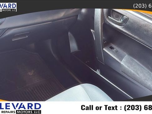 Used 2016 Toyota Corolla L FWD image 13