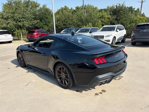 Used 2024 Ford Mustang GT Premium RWD image 7