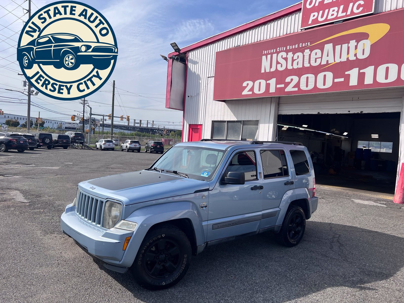 Used 2012 Jeep Liberty Arctic AWD/4WD image 2