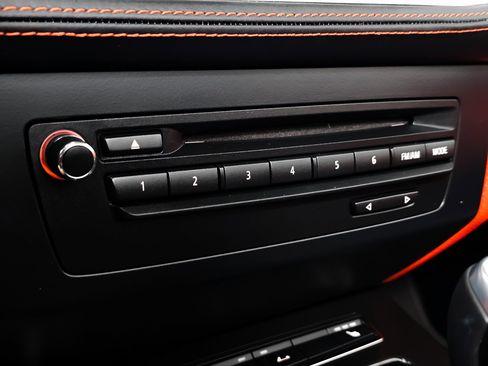 Used 2014 BMW Z4 sDrive35i image 25