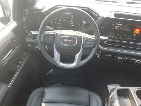 Used 2026 GMC Sierra 1500 SLT AWD/4WD image 29