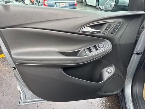 Used 2023 Buick Encore GX Essence w/ Advanced Technology Package AWD/4WD image 8