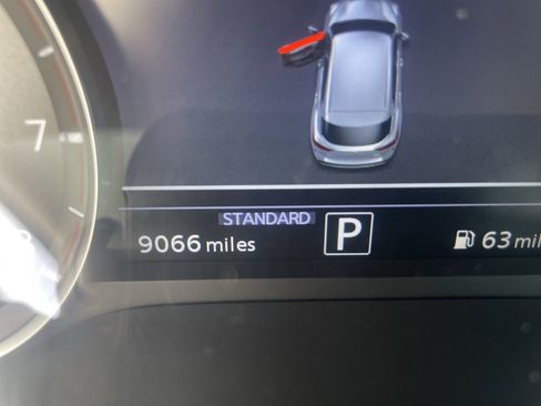 Used 2024 INFINITI QX50 Sensory image 19