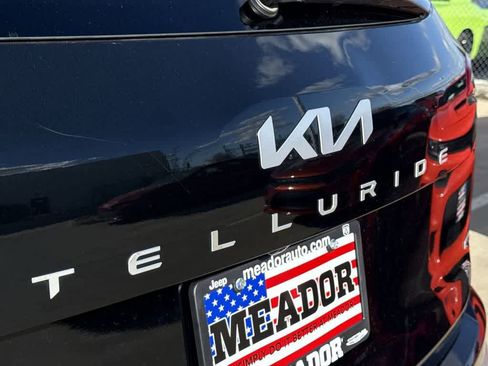 Used 2023 Kia Telluride LX image 9