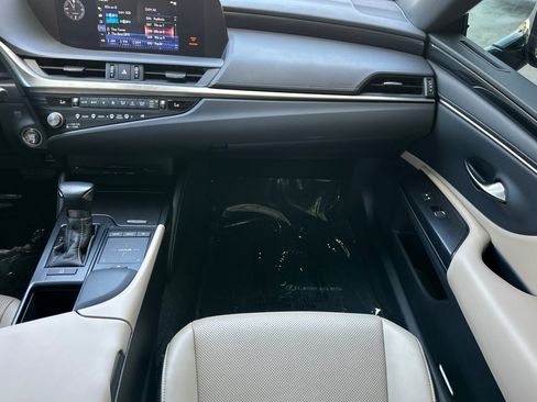 Used 2021 Lexus ES 350 w/ Accessory Package FWD image 30