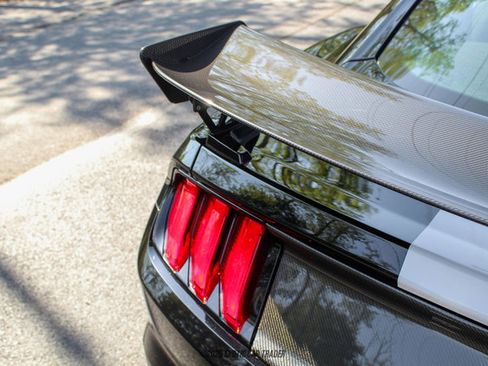 Used 2022 Ford Mustang Shelby GT500 w/ Carbon Fiber Track Pack image 75