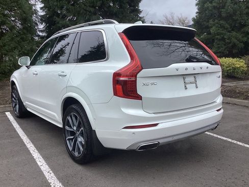 Used 2016 Volvo XC90 T6 Momentum w/ Momentum Plus Package image 9