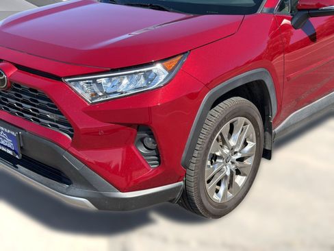 Used 2021 Toyota RAV4 Limited w/ Limited Grade Weather Package AWD/4WD image 11