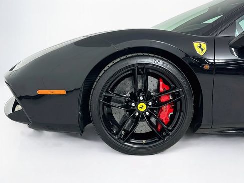 Used 2016 Ferrari 488 GTB RWD image 17