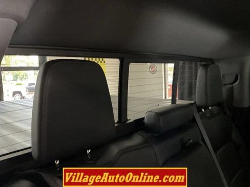 Used 2020 Chevrolet Silverado 1500 LT Trail Boss AWD/4WD image 34