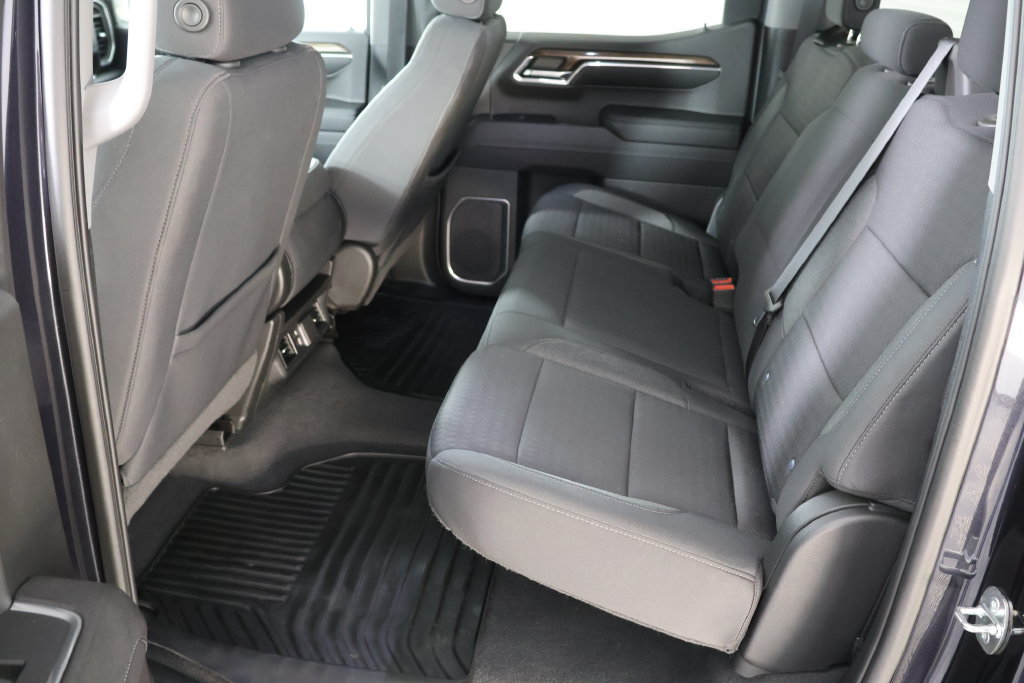 Used 2023 Chevrolet Silverado 1500 LT AWD/4WD image 18