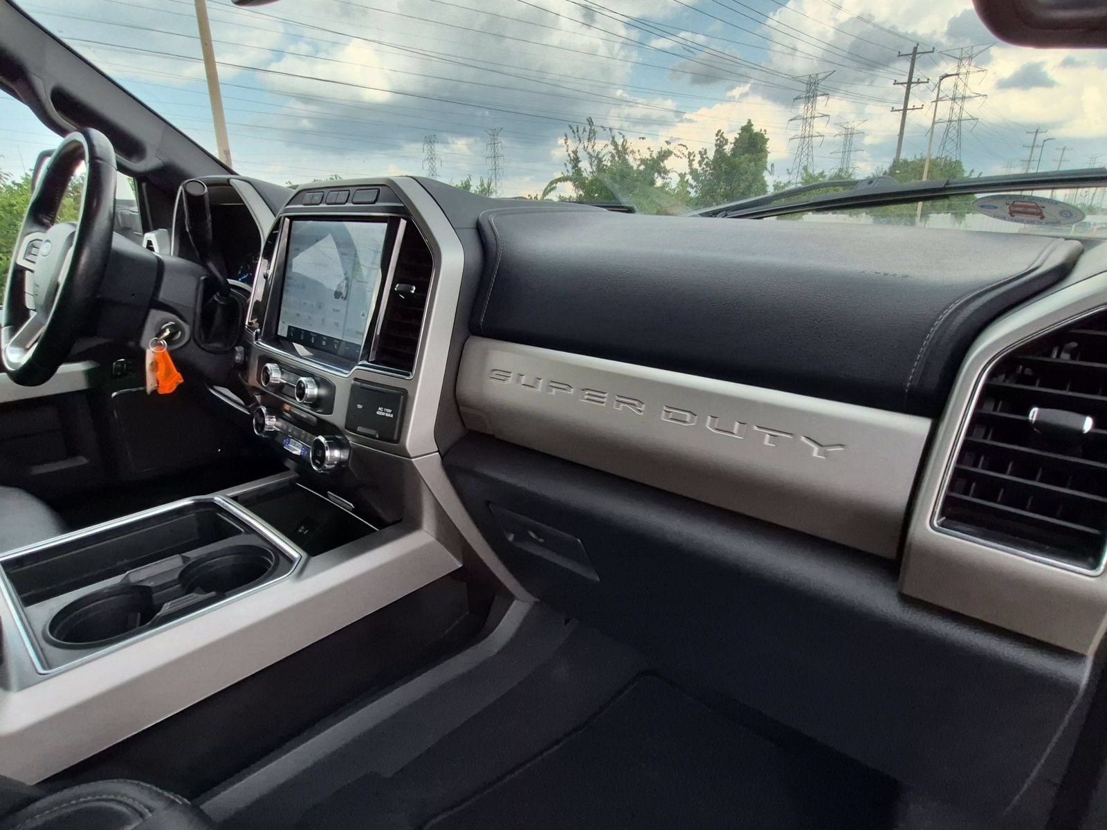 Used 2022 Ford F250 Lariat w/ Lariat Value Package AWD/4WD image 32