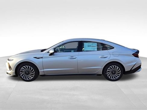 New 2025 Hyundai Sonata SEL FWD image 6