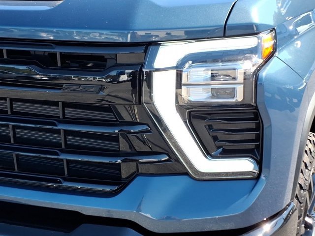 Used 2025 Chevrolet Silverado 2500 LT w/ Trail Boss Package AWD/4WD image 10