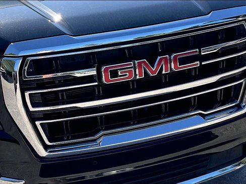 Used 2023 GMC Yukon SLT RWD image 36